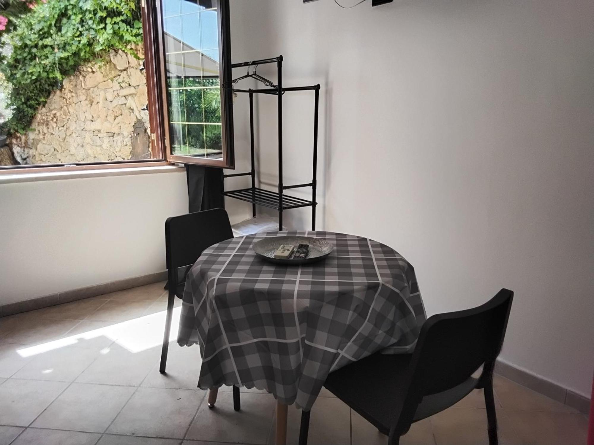 L'Oasi Apartment มอนเตซิลวาโน ภายนอก รูปภาพ